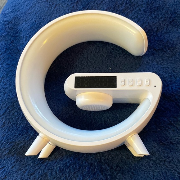 Four-in-one Multi-function USB Charging Atmosphere Light clock - Picture 2 of 6